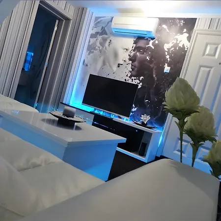 Top Center Luxury *